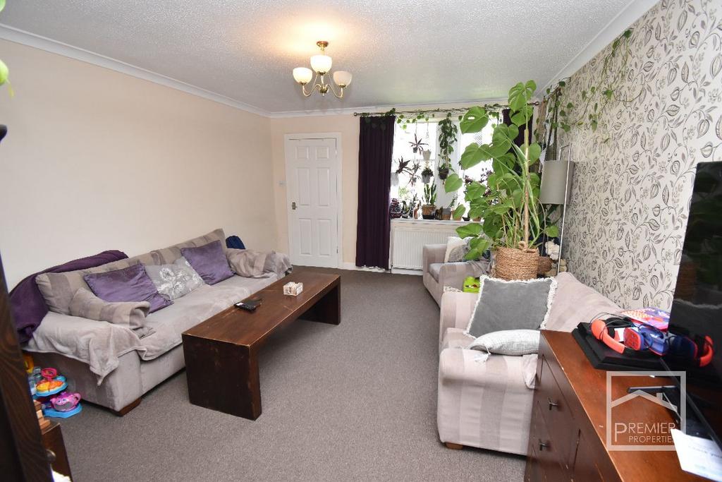 Burnside Crescent, Blantyre, Glasgow 2 bed terraced house for sale £