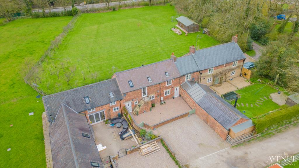 Alfreton Road, South Normanton, Alfreton, Derbyshire, DE55 2BL 2 bed