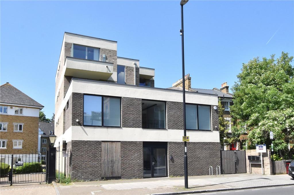 River Quaggy Apartments, 116 Lee Road, Blackheath, London, SE3 1 bed