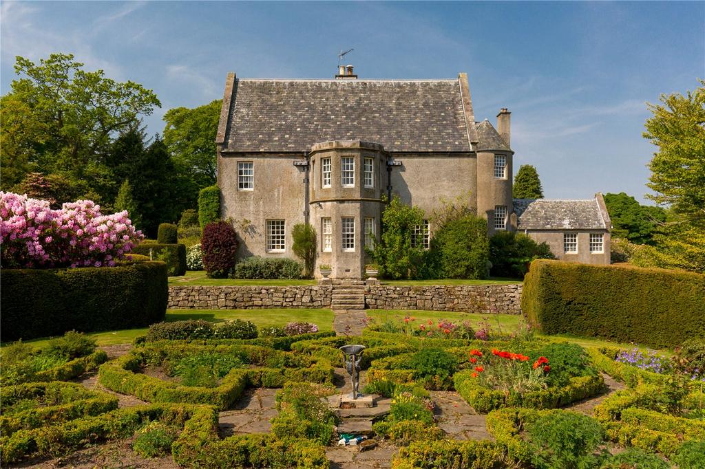 Lanark Road West, Balerno, Midlothian, EH14 6 bed detached house for