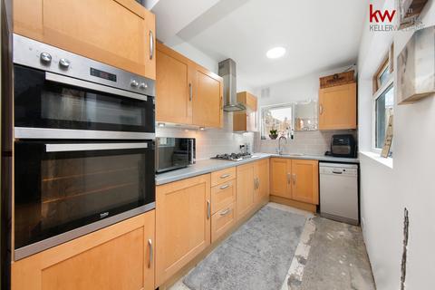 3 bedroom terraced house for sale - Bateman Road, Chingford E4