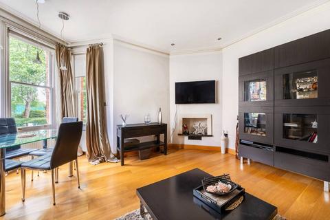 1 bedroom flat for sale, Essendine Mansions, Maida Vale, London, W9