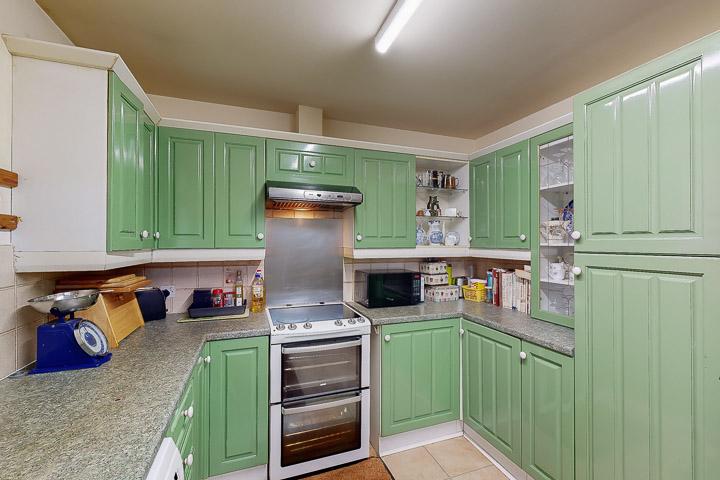 Breakfasting Kitchen