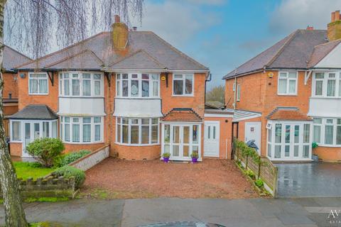 58 Elizabeth Road, Sutton Coldfield, B73 5AT