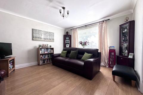 1 bedroom flat for sale - St Andrews Court, Benton, Newcastle upon Tyne, NE7