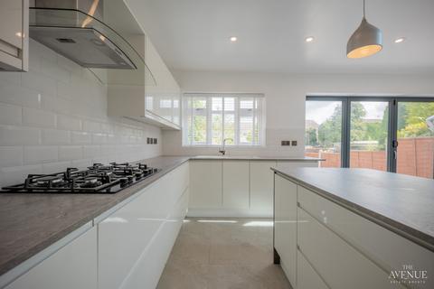 182 Castlecroft Road, Wolverhampton, WV3 8NB