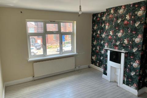 undefined, 4 Bed – Detached House – Barbara Road, Leicester, LE3 2EB. £1350 PCM