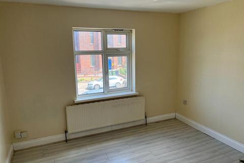 undefined, 4 Bed – Detached House – Barbara Road, Leicester, LE3 2EB. £1350 PCM