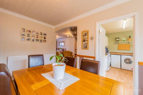 3 bedroom detached house for sale - Rowan Close, Kingsbury, Tamworth, Warwickshire, B78