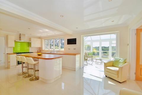 29 Corfe Way, Broadstone, BH18 9ND