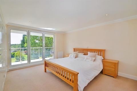29 Corfe Way, Broadstone, BH18 9ND