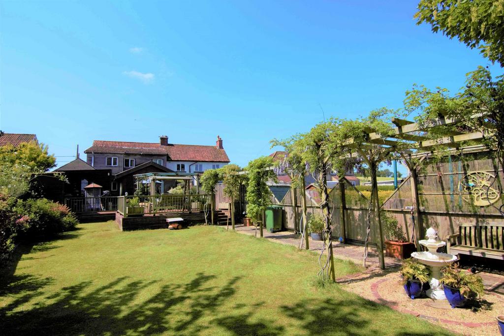 Chew Magna, Bristol BS40 3 bed semidetached house for sale £475,000