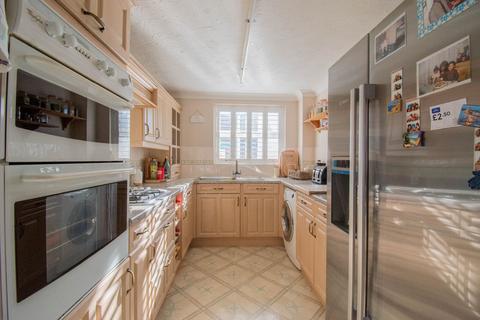 4 bedroom detached house for sale - Taverners Road, Leicester