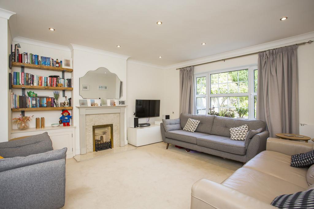 Broadwater Rise, Tunbridge Wells 4 bed terraced house for sale £600,000