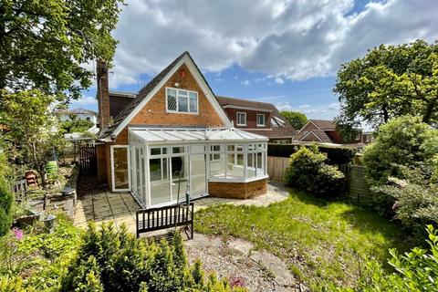 6 Gorse Hill Close, Poole, BH15 3QW