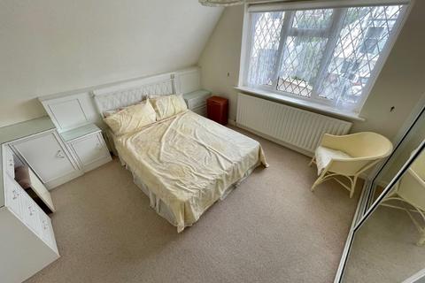 6 Gorse Hill Close, Poole, BH15 3QW