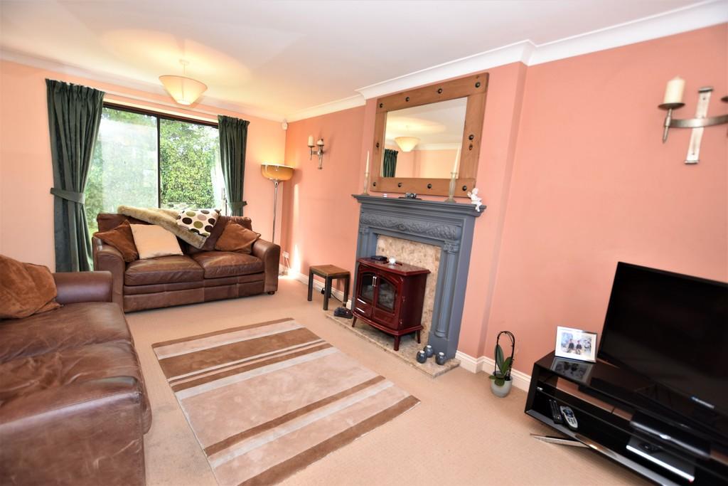 Fell View, Swarthmoor, Ulverston 3 bed detached house for sale £325,000