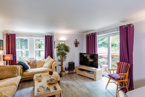 2 bedroom apartment for sale - b Holmwood Rise, Norwich