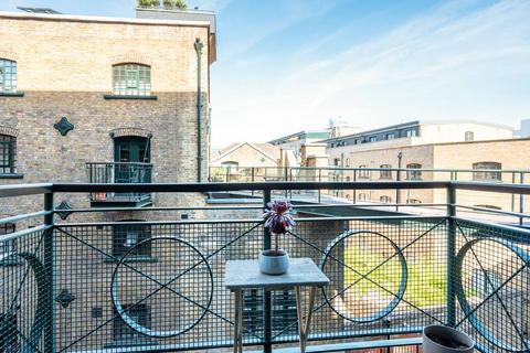 2 bedroom flat to rent - St Andrews Wharf, Shad Thames, London, SE1