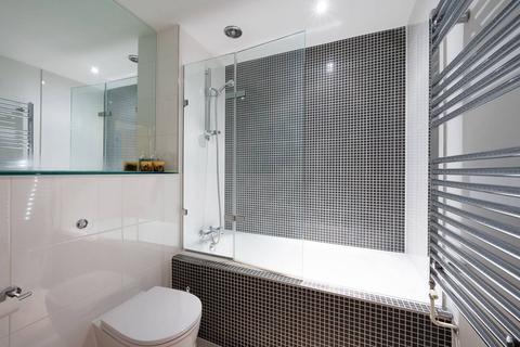 2 bedroom flat to rent - Bader Way, Roehampton, London, SW15