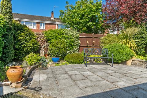 3 Burns Close, South Wonston, Winchester, SO21 3HG