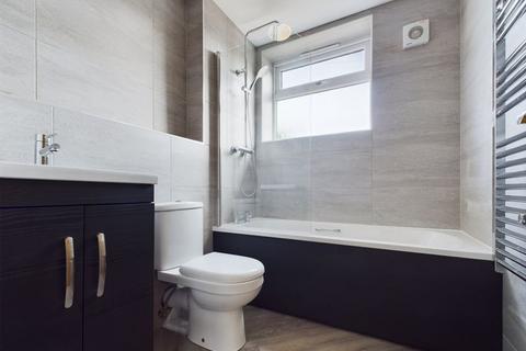 Apartment 8, Majestic House, 58 Cross Road, Albrighton, Wolverhampton, WV7 3QT