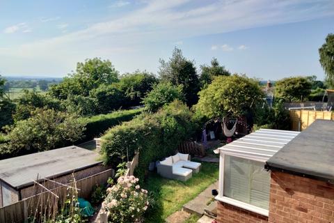 2 Barton Road, Clutton, Chester, CH3 9EP