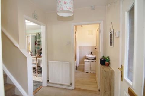 2 Barton Road, Clutton, Chester, CH3 9EP