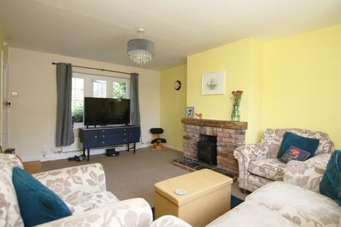 2 Barton Road, Clutton, Chester, CH3 9EP