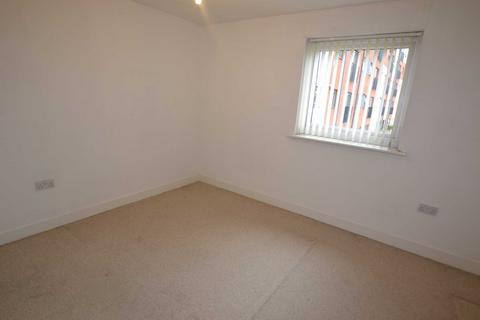2 bedroom flat to rent, Steele House, Woden Street, Salford, M5