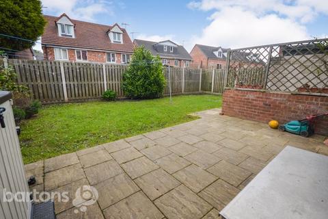 6 bedroom semi-detached house for sale, Clough Road, Rotherham