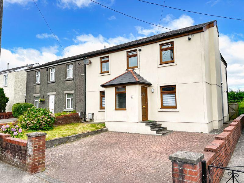 20 Bryn Terrace, Cefn Cribwr, Bridgend, CF32 0AP 4 bed semidetached