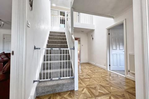46 Beechwood Grove, Pencoed, Bridgend, CF35 6SU