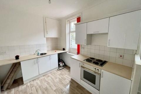 2 bedroom terraced house for sale - Emscote Avenue, Halifax