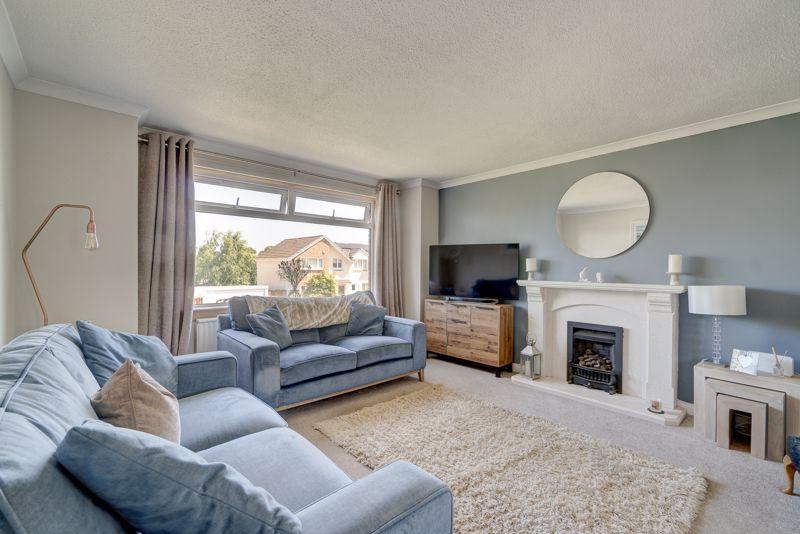 9 Drumellan Road, Alloway, Ayr, KA7 4XQ 3 bed detached villa £250,000