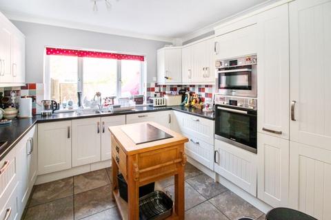 3 bedroom semi-detached house for sale - Lower Northam Road, Hedge End, SO30 4FT