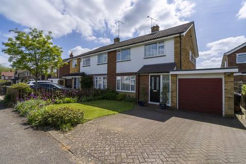 13 Ben Austins, Redbourn, St Albans, AL3 7DR