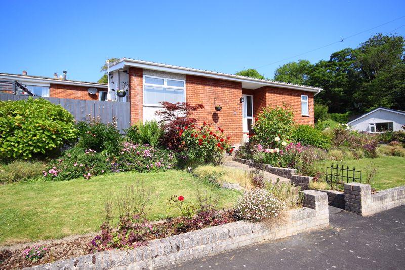 Maes Gweryl, Conwy 2 bed detached bungalow for sale £240,000