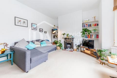 2 bedroom flat for sale, Crouch Hill, Crouch End N8