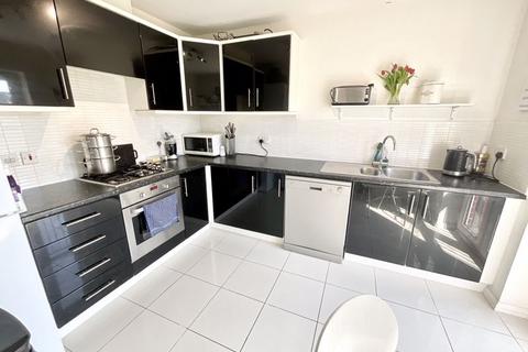 3 bedroom semi-detached house for sale - Candler Drive, Stone