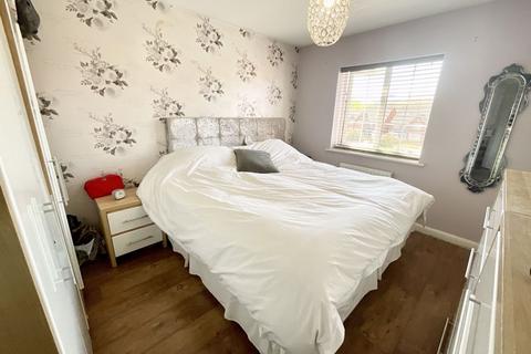 3 bedroom semi-detached house for sale - Candler Drive, Stone