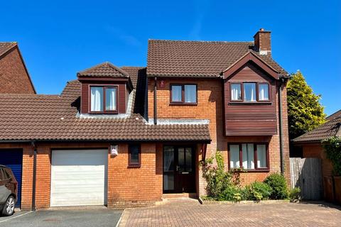 4 Ashtree Close, Plymouth, PL6 7RW