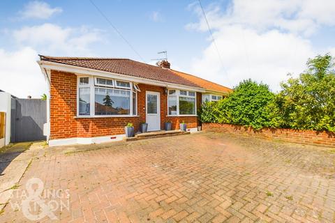 3 bedroom semi-detached bungalow for sale - Hillcrest Road, Thorpe St. Andrew, Norwich