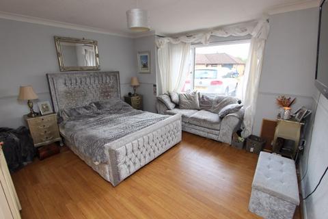 14 Annathill Gardens, Annathill, Coatbridge, ML5 2QP