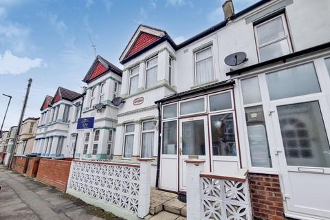 20 Victoria Avenue, Hounslow, TW3 3ST