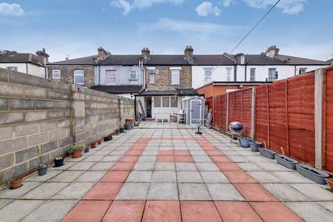 20 Victoria Avenue, Hounslow, TW3 3ST