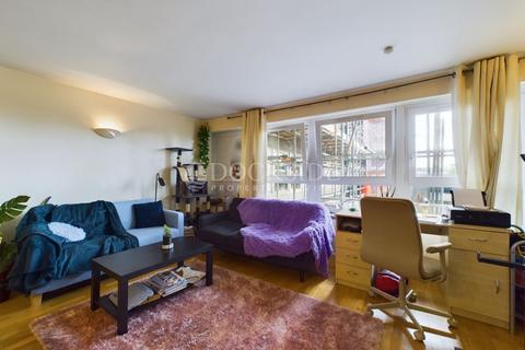 1 bedroom apartment to rent - Vista Building, Calderwood Street, SE18