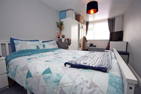 2 bedroom apartment for sale, Tyddyn Llwydyn, Hendre, Caernarfon, Gwynedd, LL55