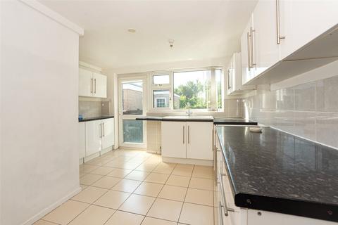 2 bedroom apartment for sale, Tyddyn Llwydyn, Hendre, Caernarfon, Gwynedd, LL55