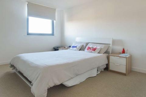 3 bedroom flat for sale - Verney Road, London SE16